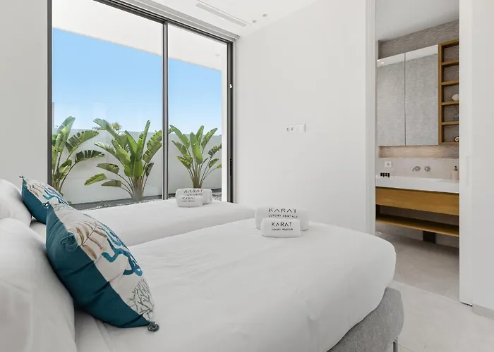 Karat Casa Verano Вілла Адехе